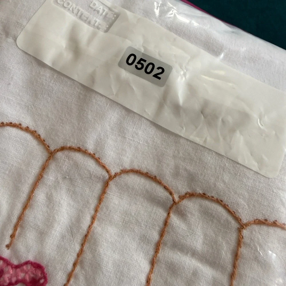 Vintage Embroidered Ivy Bow Pillowcases Set of 2 White‎